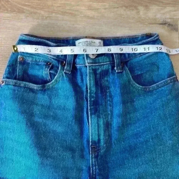 Abercrombie & Fitch Curve Love Ultra High Rise 90s Straight sz 26/2L (as is) - Picture 3 of 16